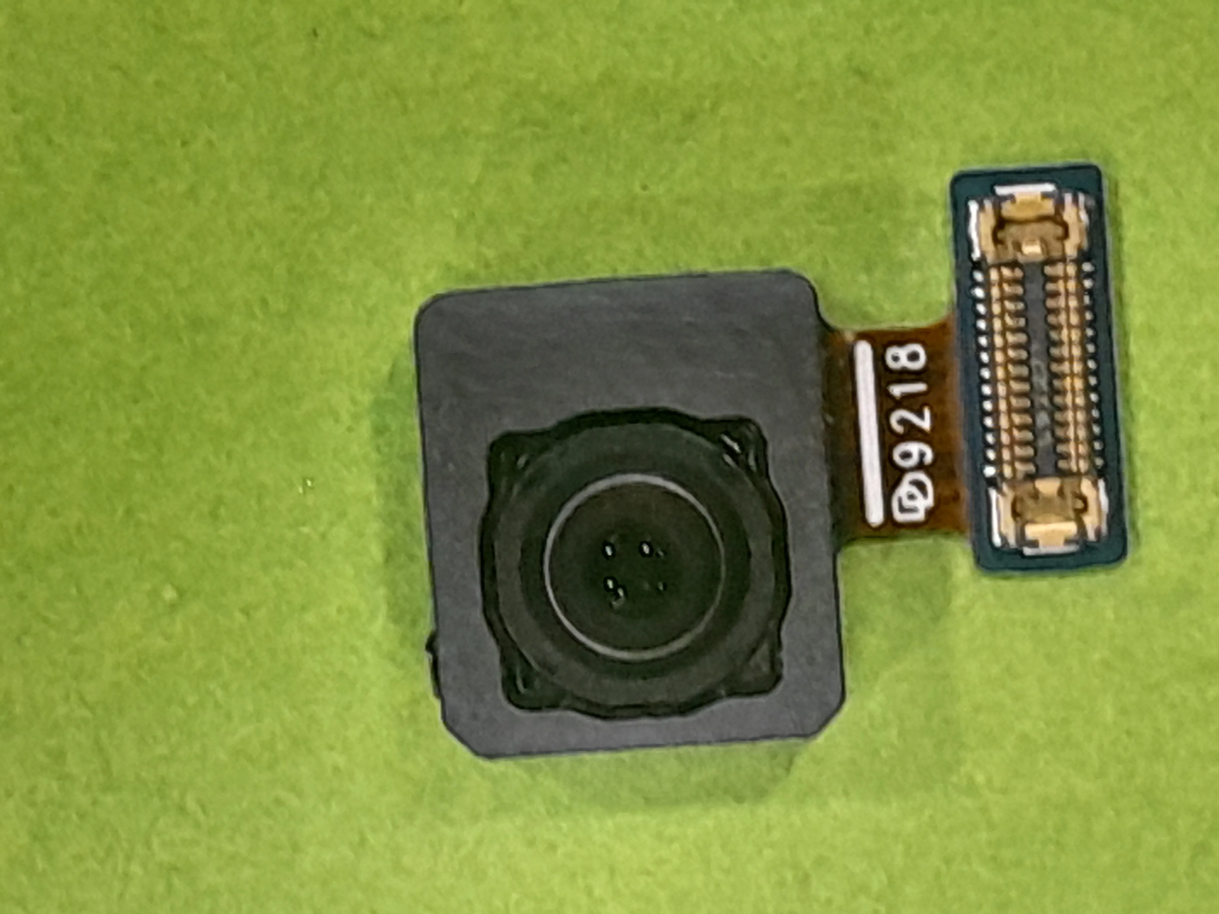 دوربین جلو samsung s10 روکاری